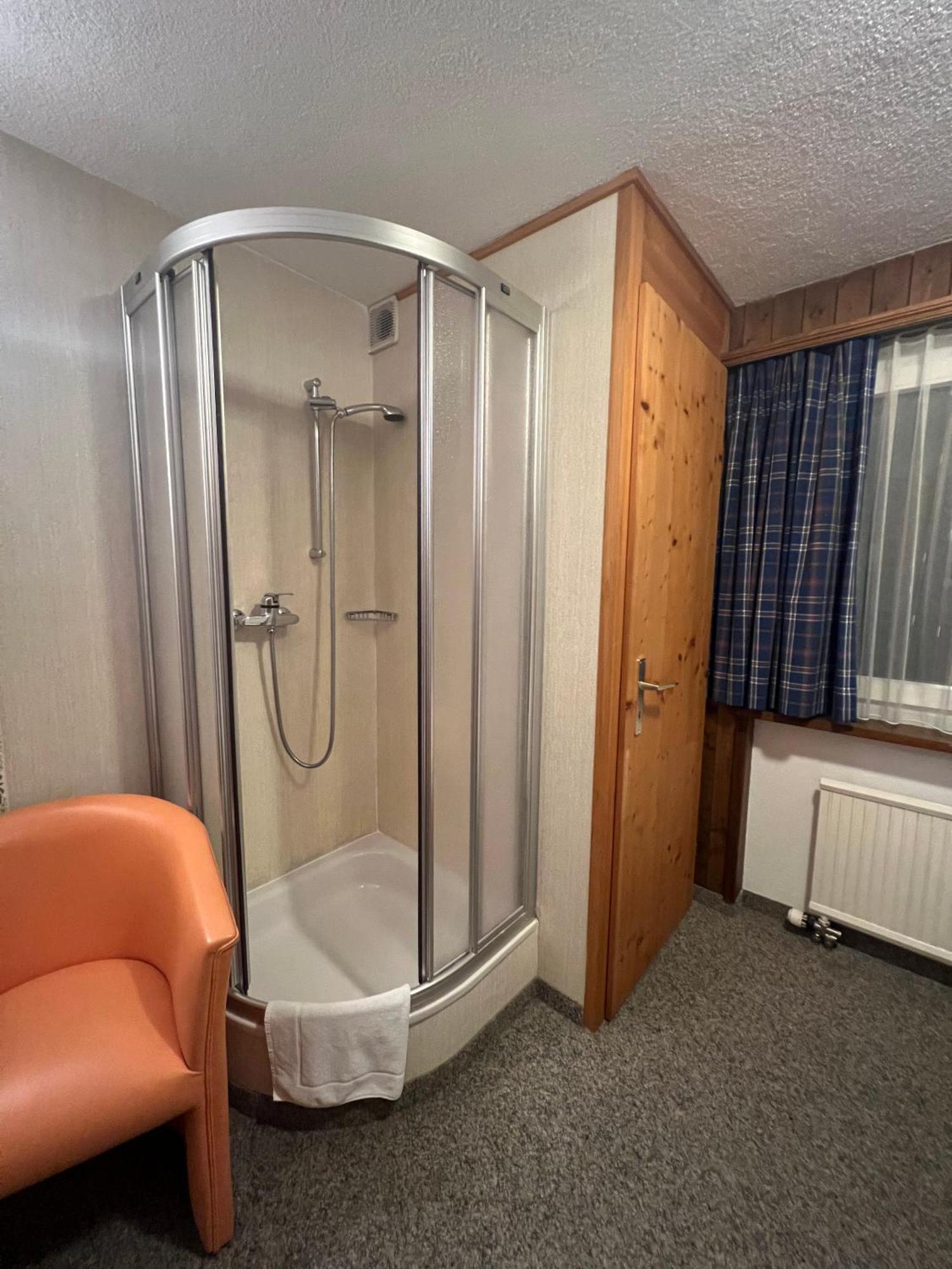 Romantic Room With Private Bathroom Saas im Prattigau Extérieur photo